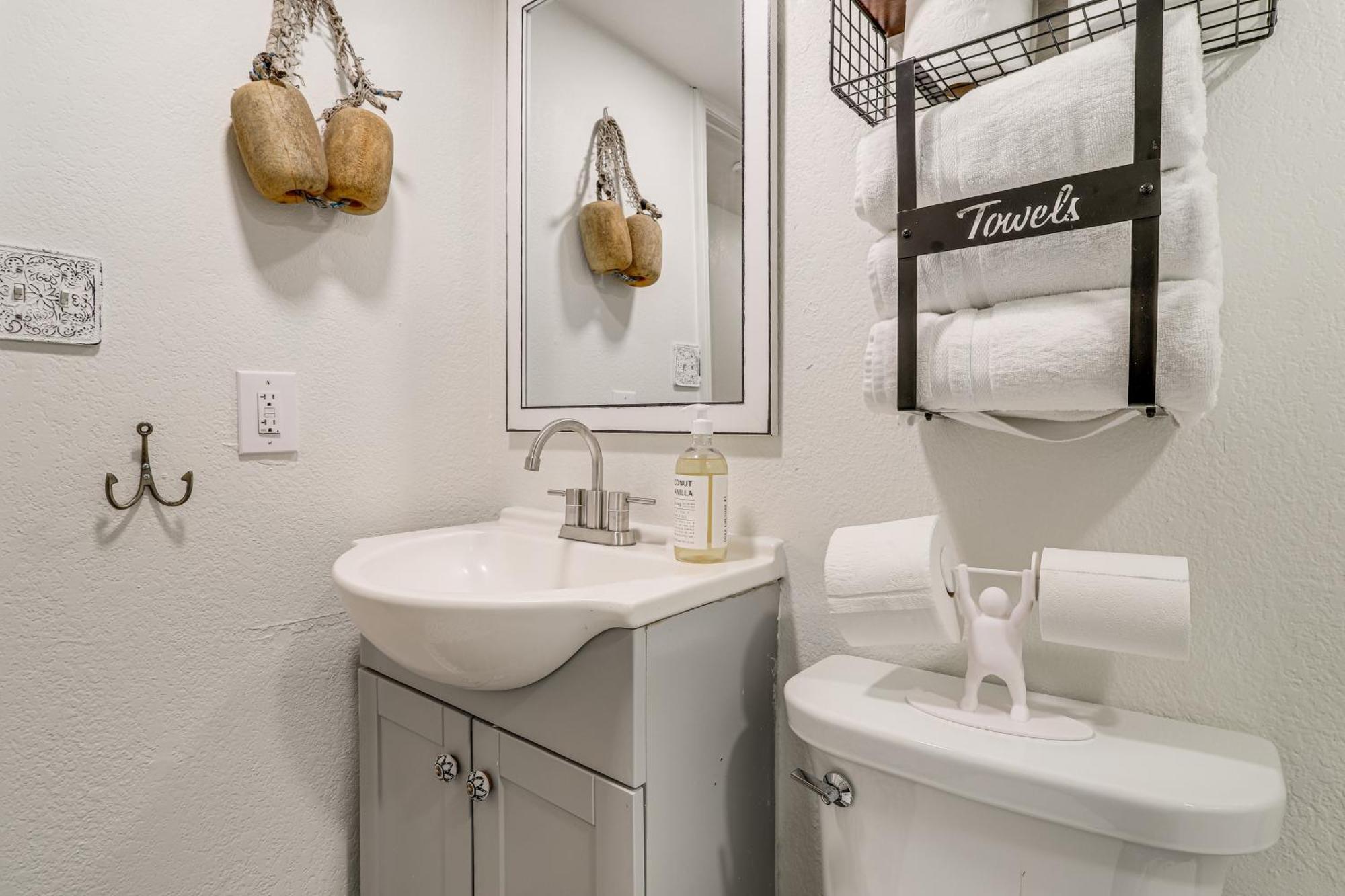 Luxe South Padre Condo With Pool - Walk To Beach! เซาท์ปาเดรไอส์แลนด์ ภายนอก รูปภาพ